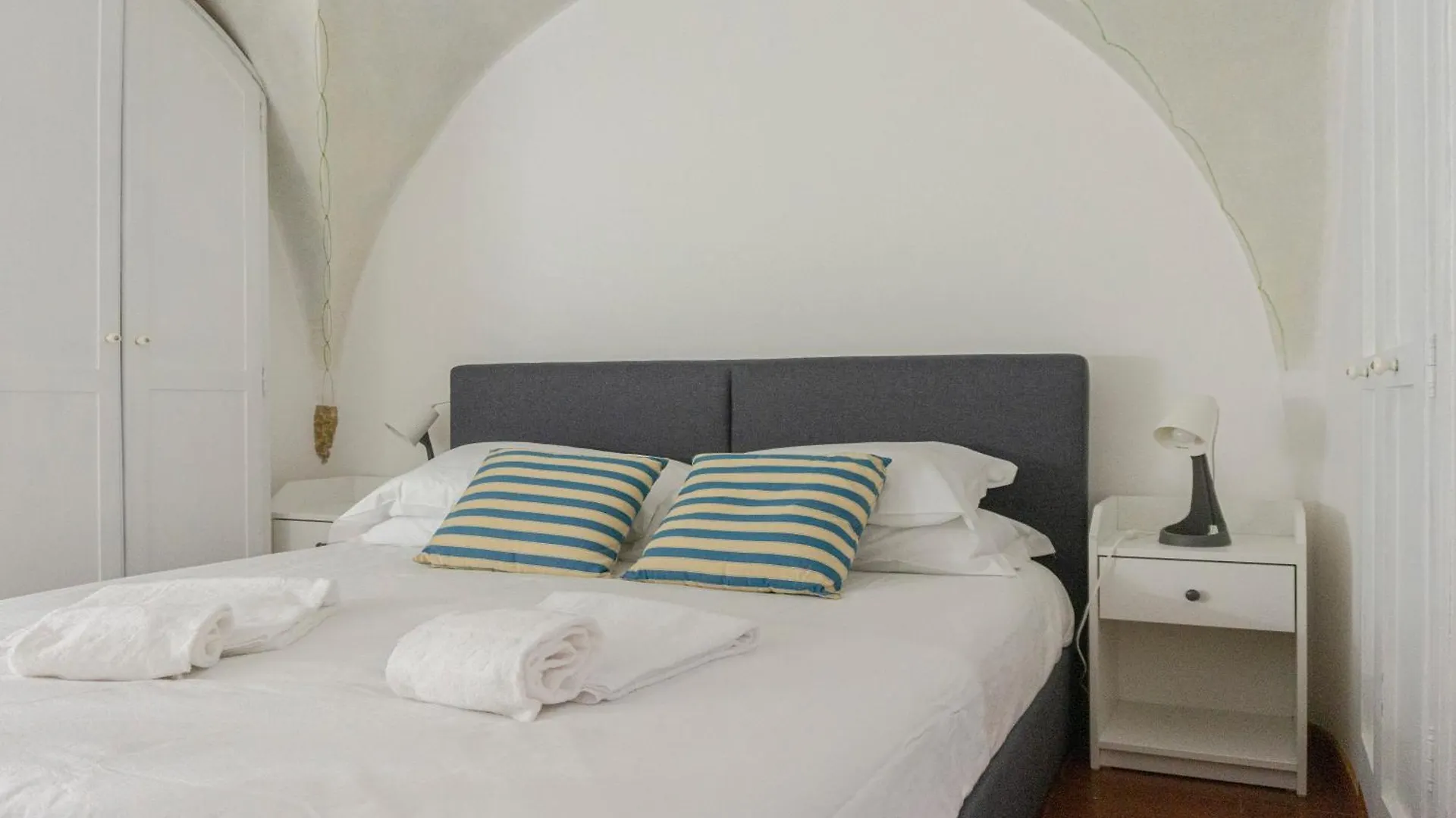 Introvabile! Casa Roma Centro, Campo De Fiori Apartment 0*, Rome Italy